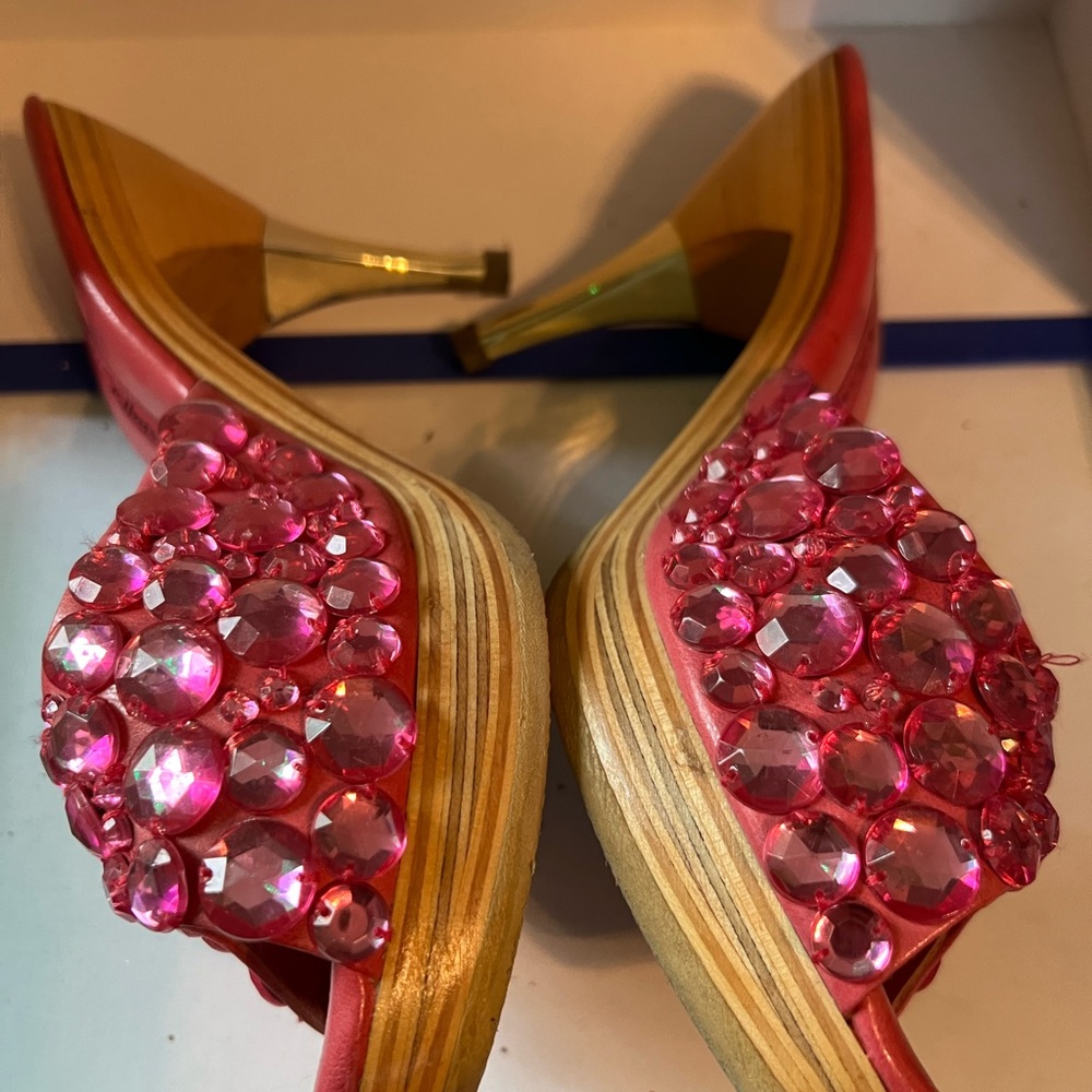 Betsey Johnson pink jeweled Polly’s💖 - Picture 3 of 3